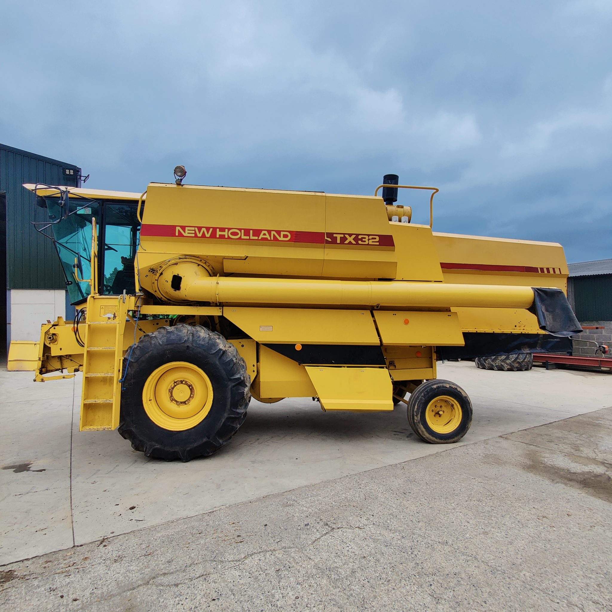 New Holland TX32 SOLD Bernard Byrne Combines